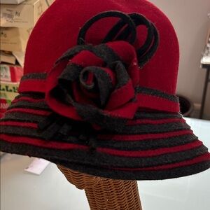 Elegant Red and Black Women' wool  Hat by Memar Italy